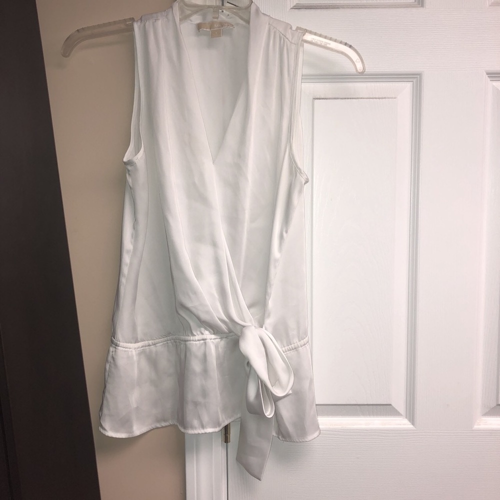 Silky Michael Kors drop waist sleeveless blouse